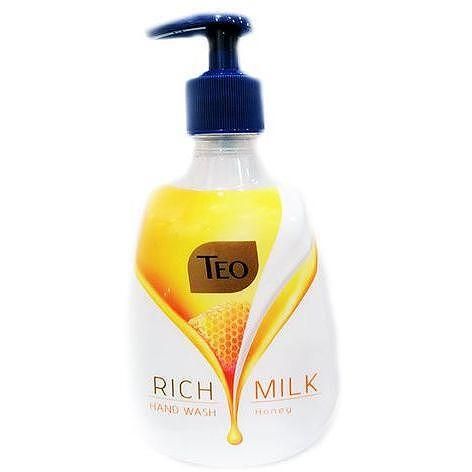 TEO RICH MILK HONEY ТЕЧЕН САПУН С ПОМПА (400 МЛ)